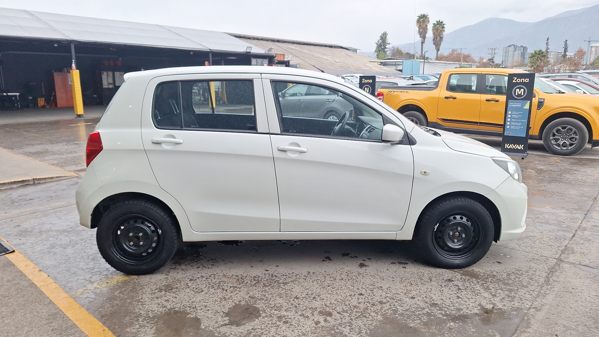 Suzuki Celerio — foto 5 de 14