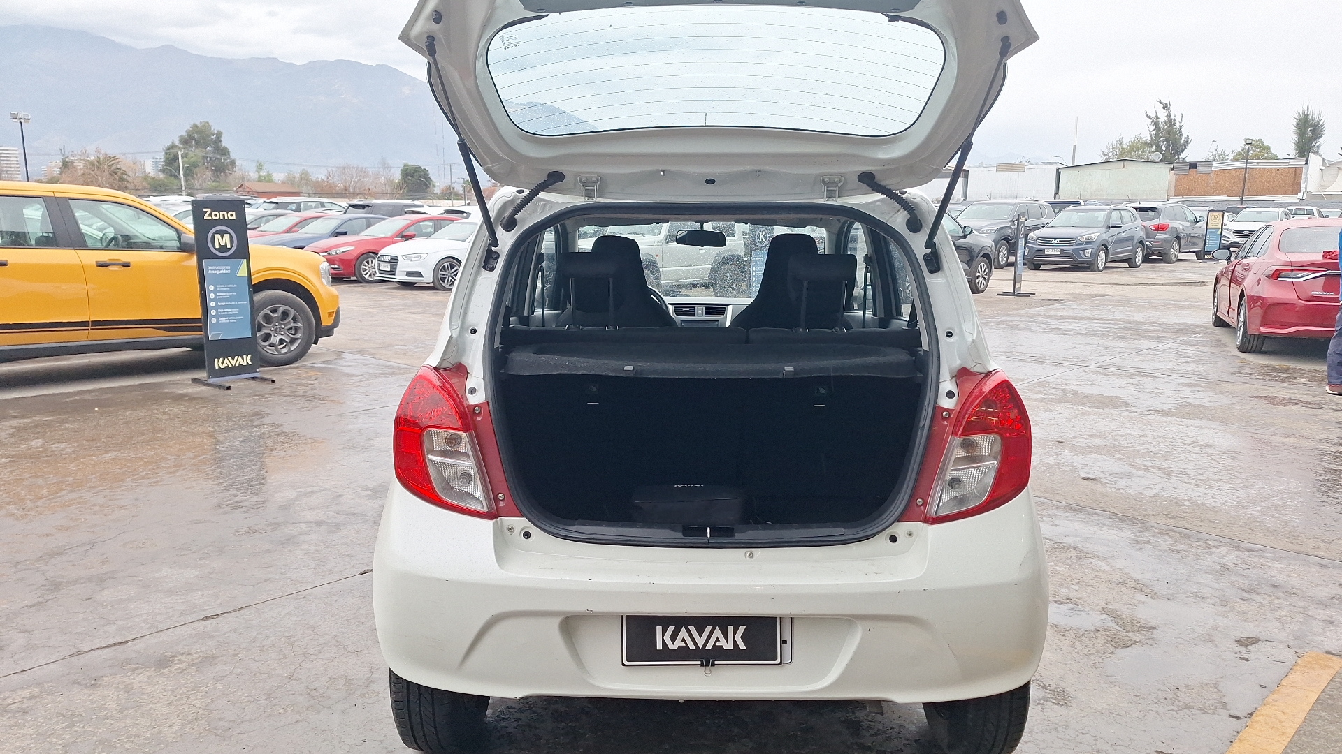Suzuki Celerio — foto 4 de 14