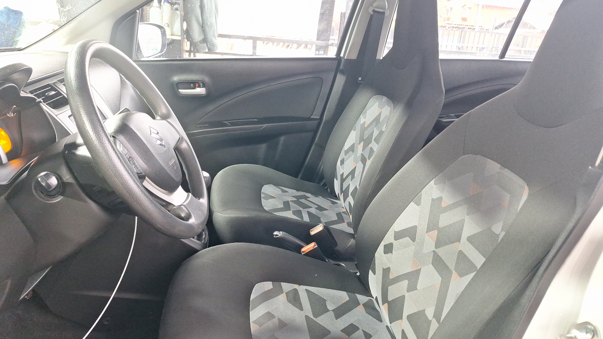 Suzuki Celerio — foto 13 de 14