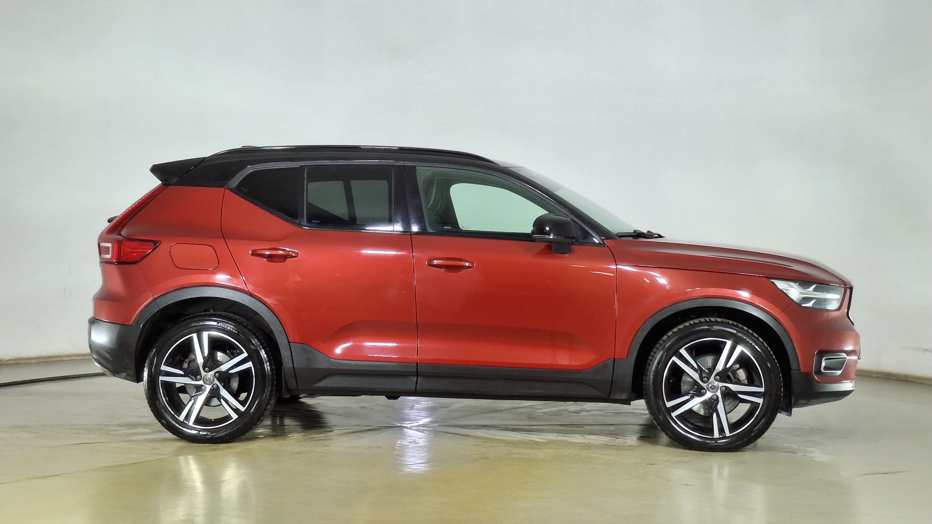 Volvo XC40 — foto 4 de 16