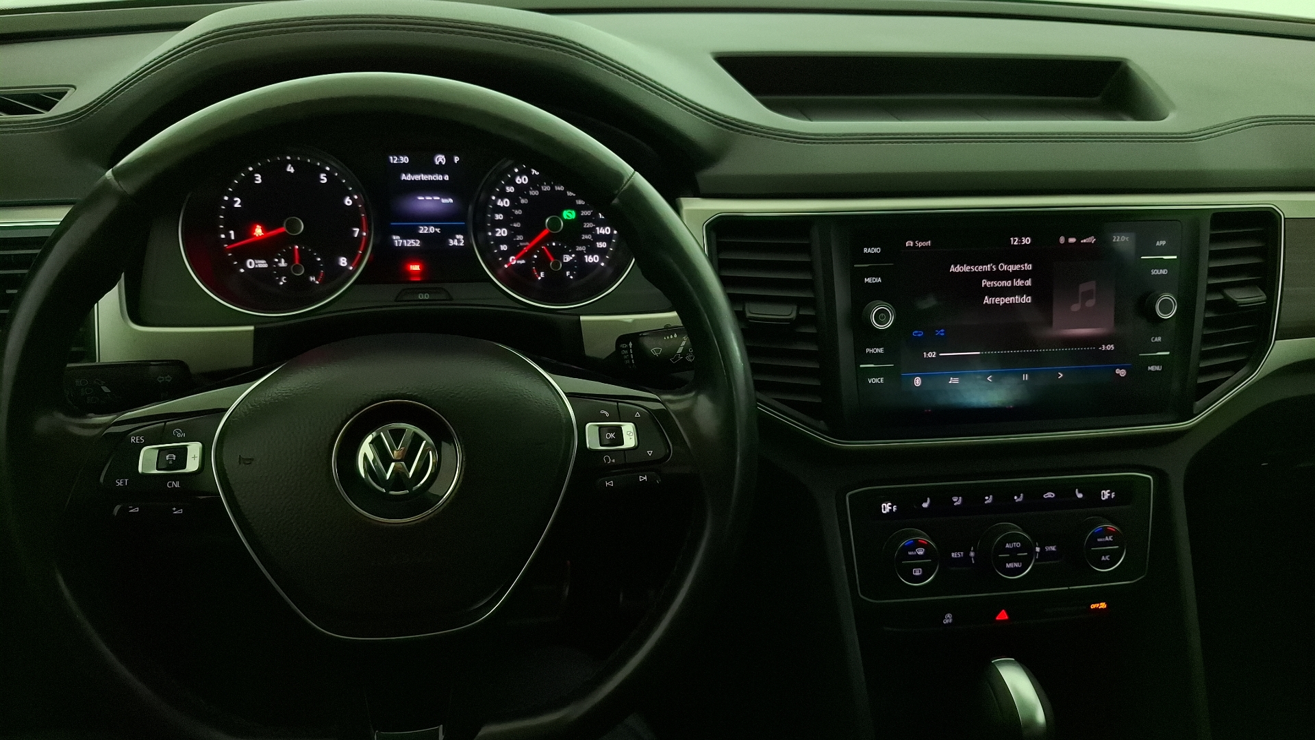 Volkswagen Atlas — foto 8 de 17