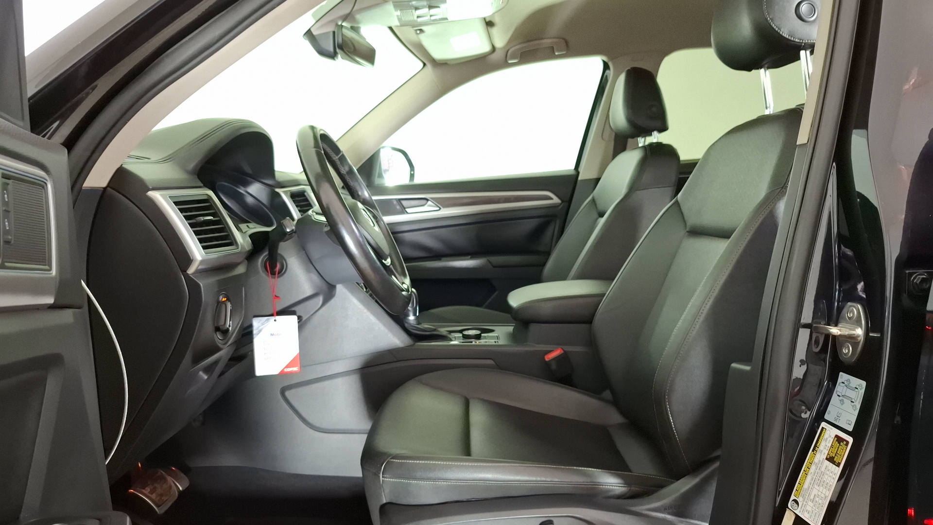 Volkswagen Atlas — foto 13 de 17