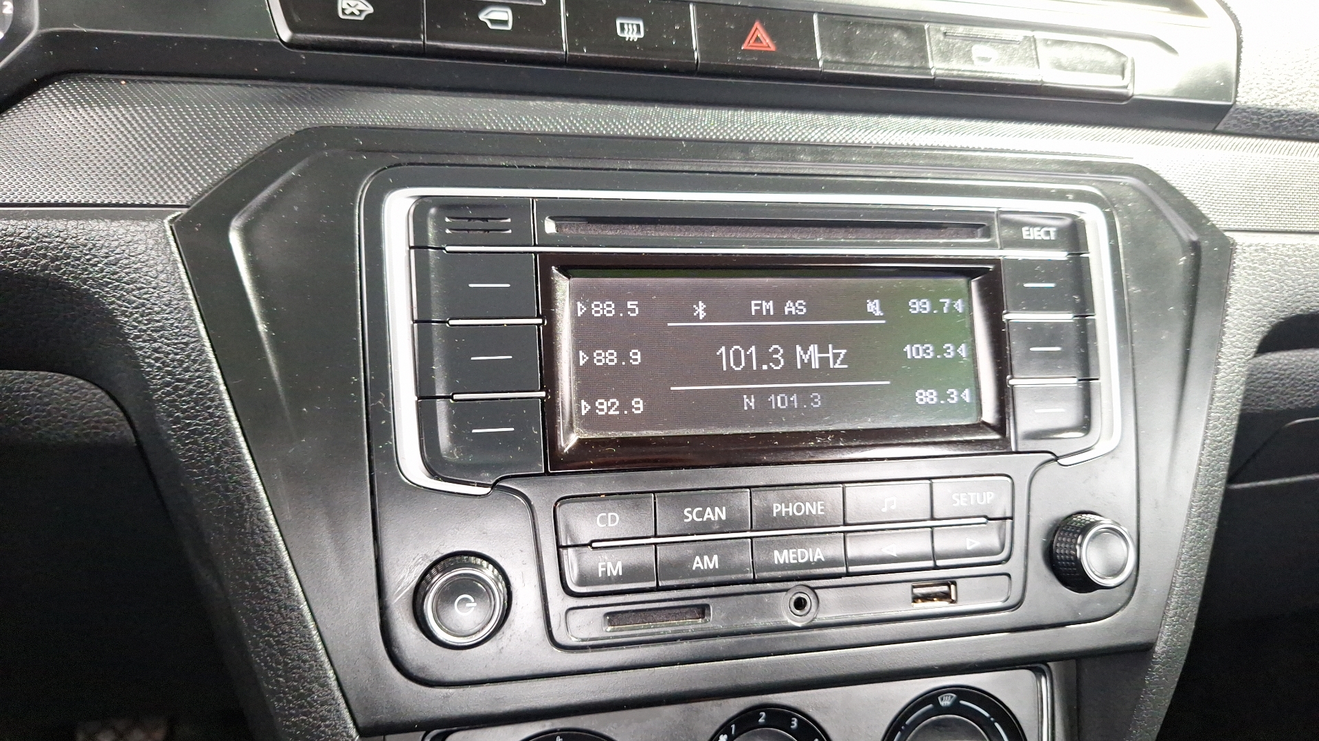 Volkswagen Voyage — foto 10 de 14