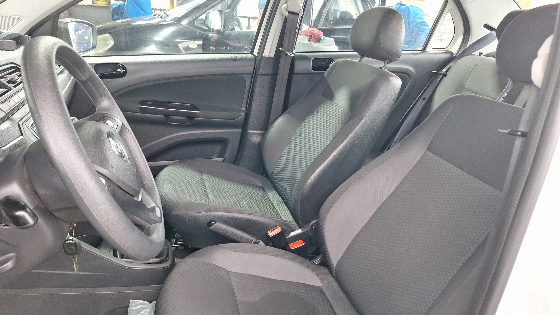 Volkswagen Voyage — foto 13 de 14