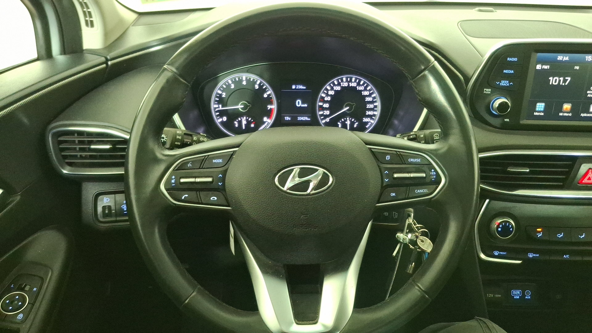 Hyundai Santa Fe — foto 8 de 16