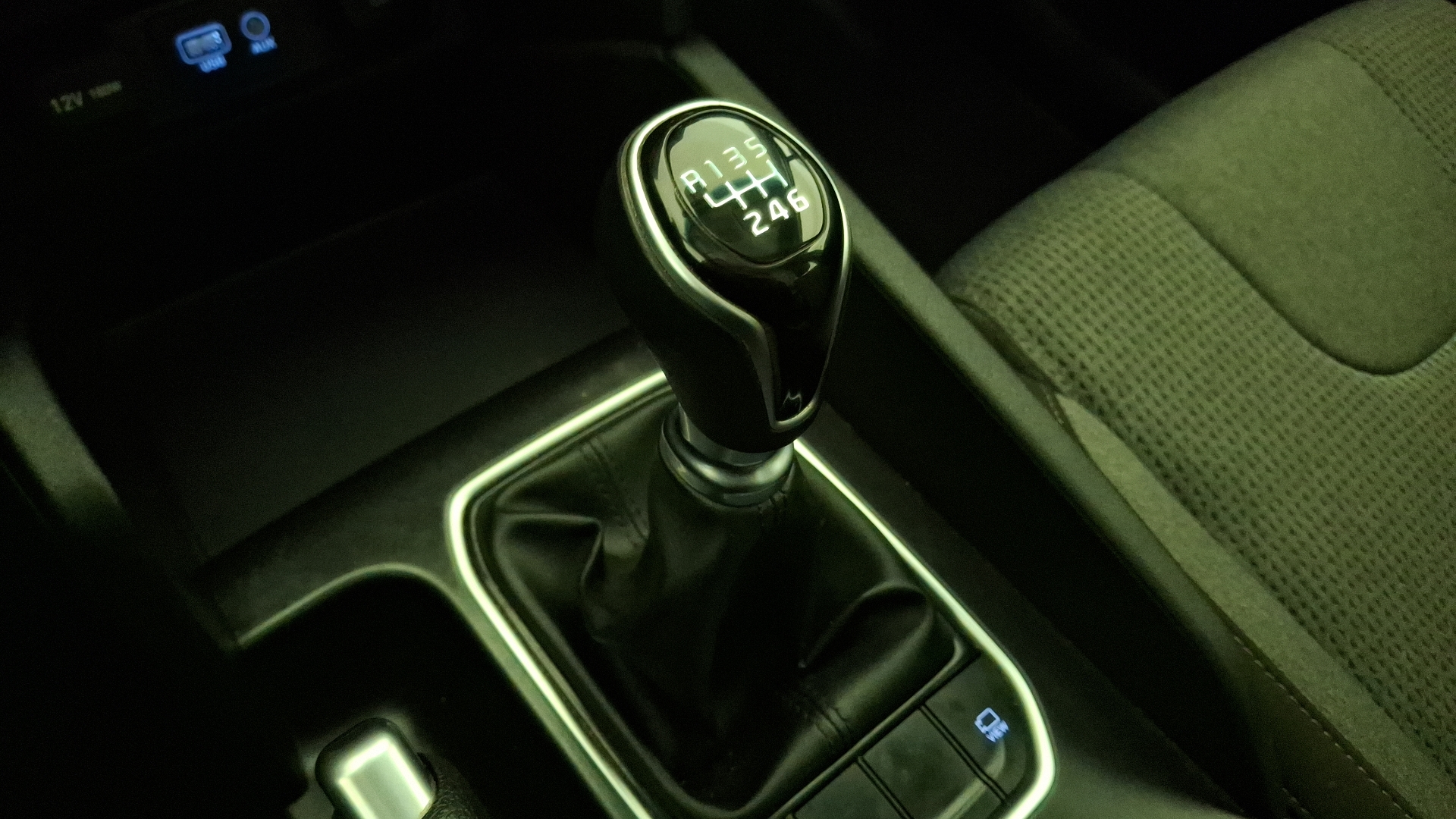 Hyundai Santa Fe — foto 11 de 16