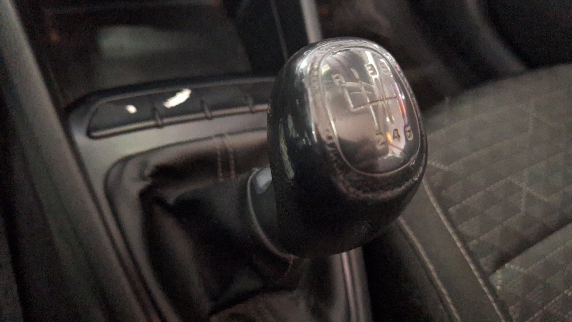 KIA Rio4 — foto 11 de 15