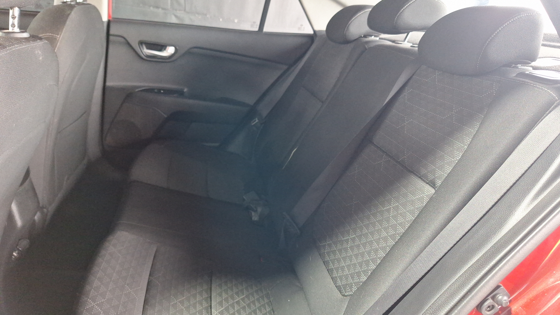 KIA Rio4 — foto 13 de 15