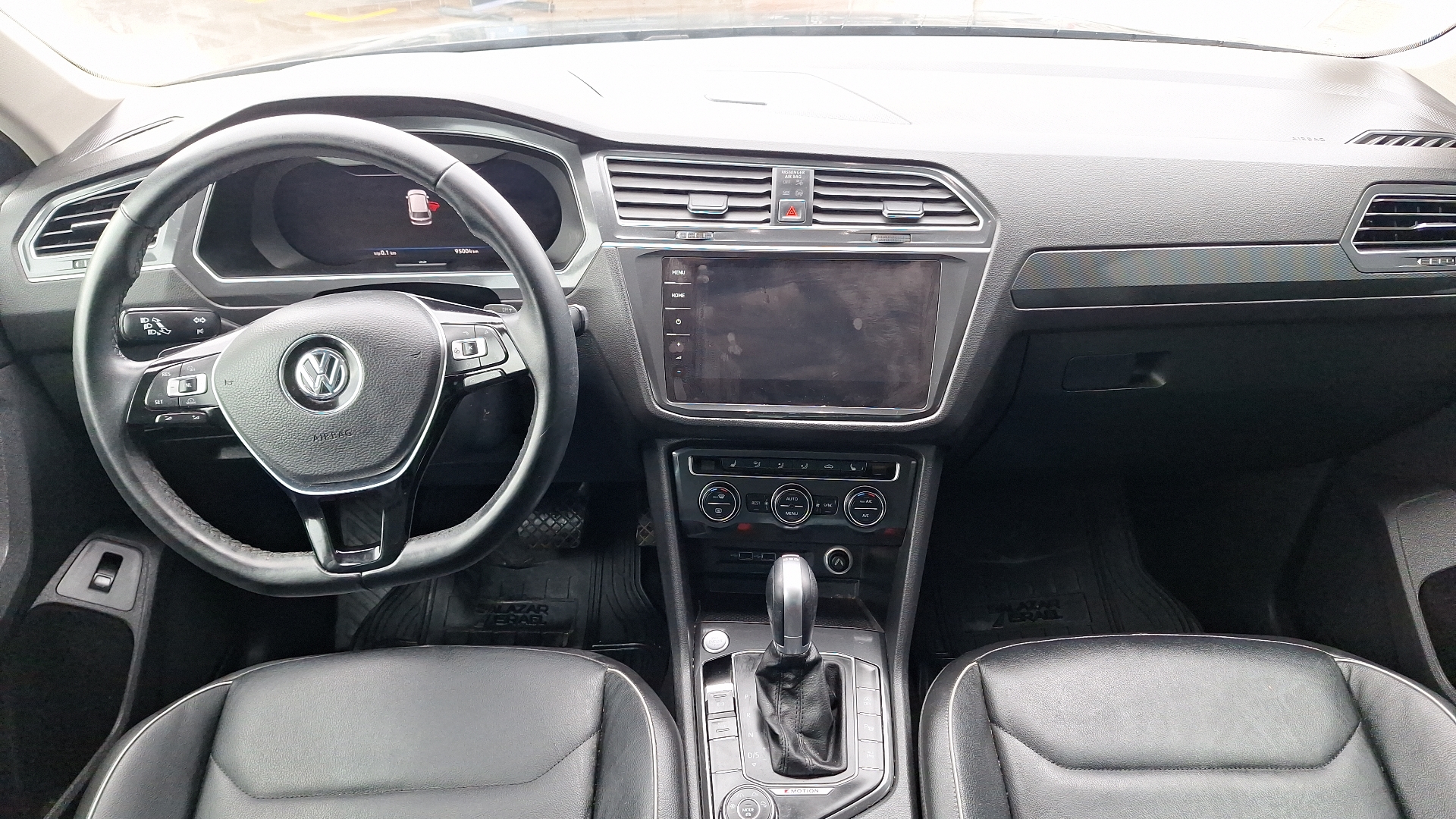 Volkswagen Tiguan — foto 6 de 16