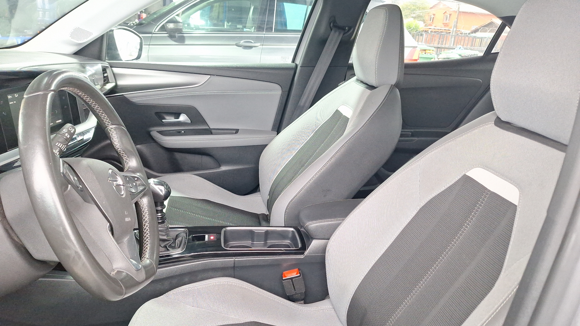 Opel Mokka — foto 14 de 15