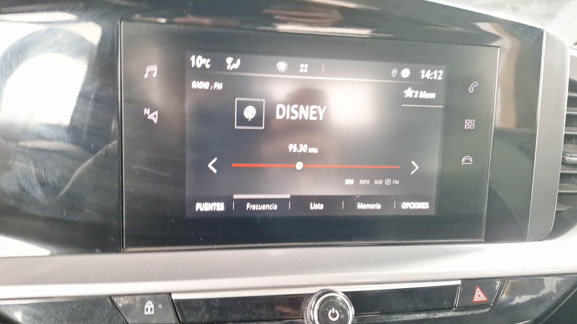 Opel Mokka — foto 10 de 15