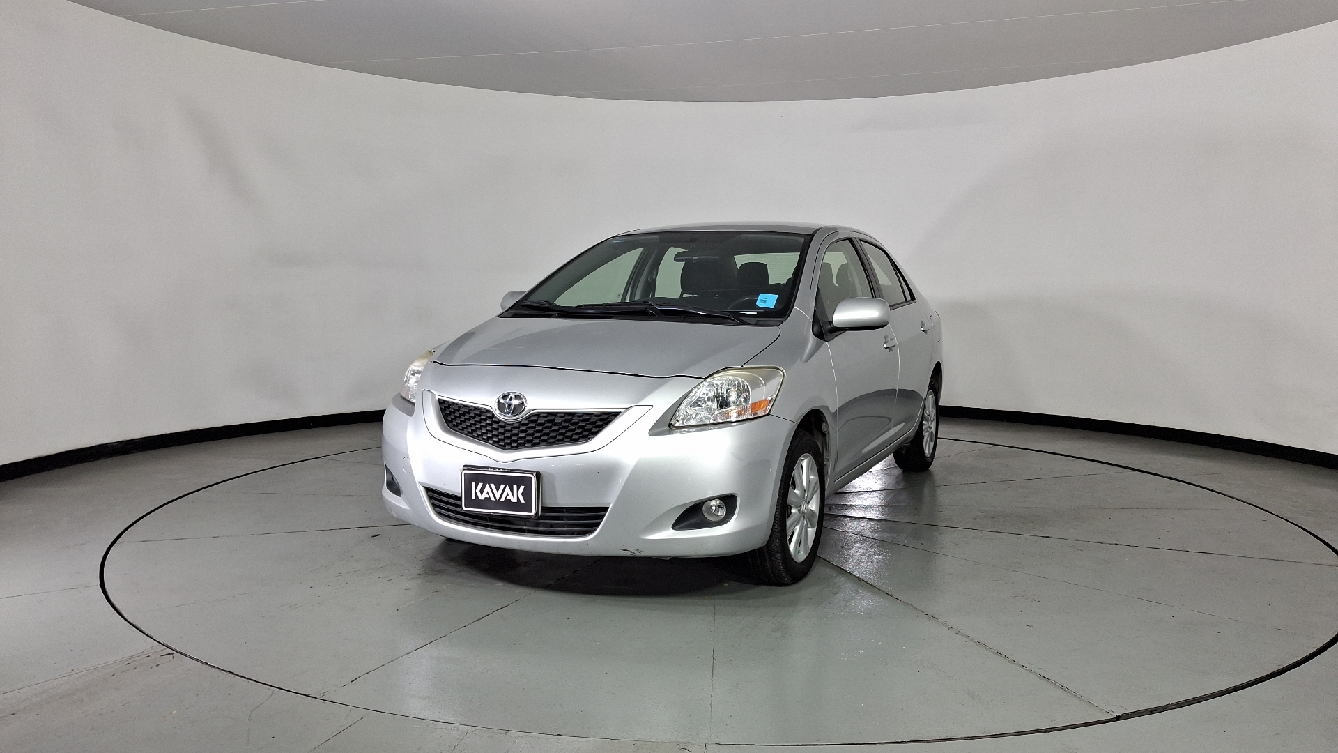 Toyota Yaris 2015