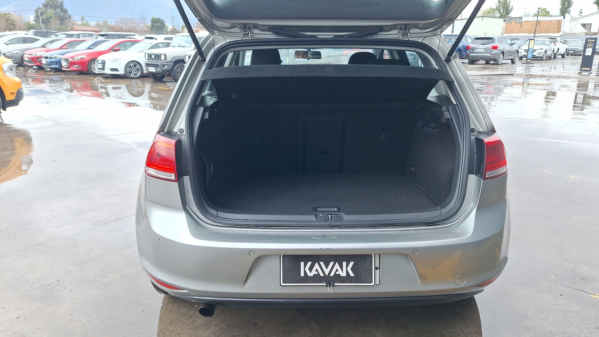 Volkswagen Golf — foto 4 de 14