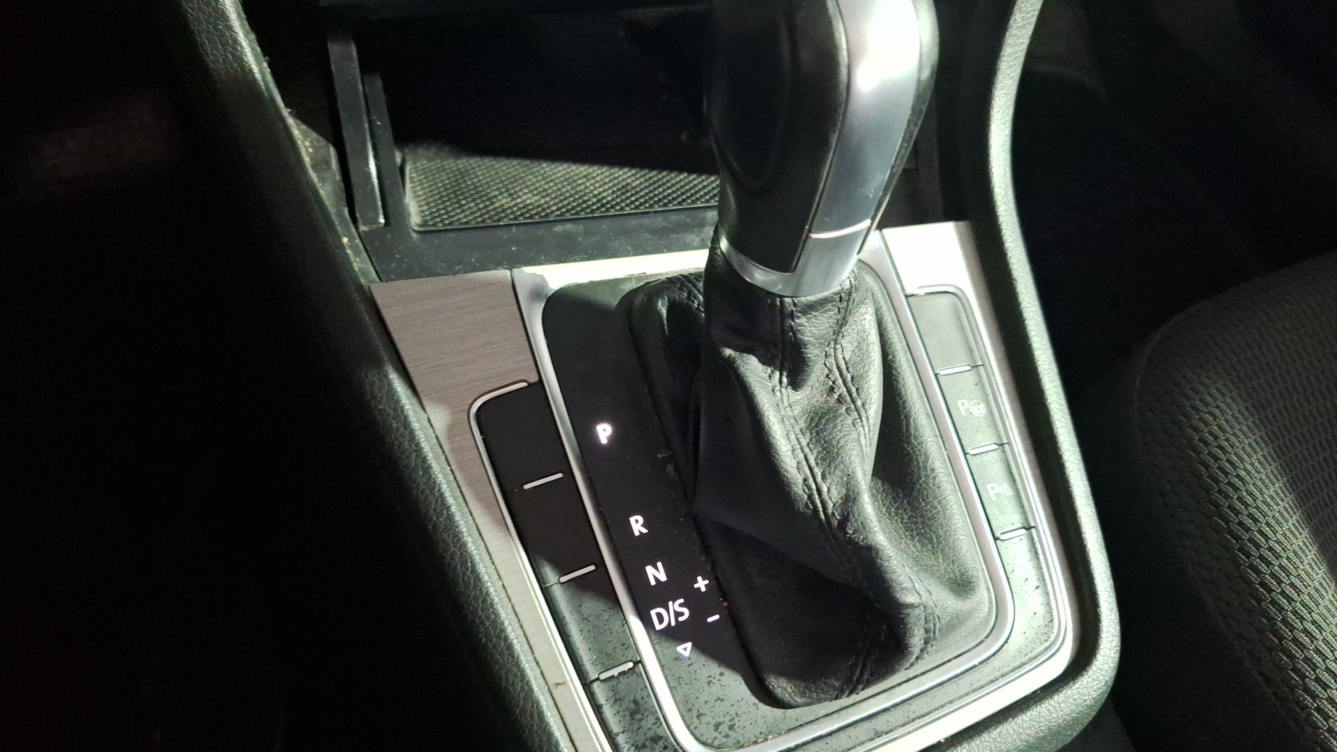 Volkswagen Golf — foto 11 de 14