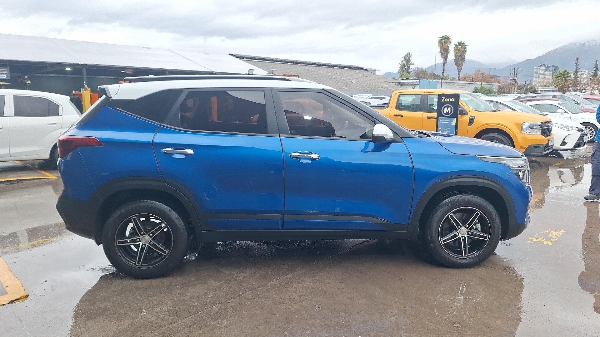 KIA Seltos — foto 5 de 15