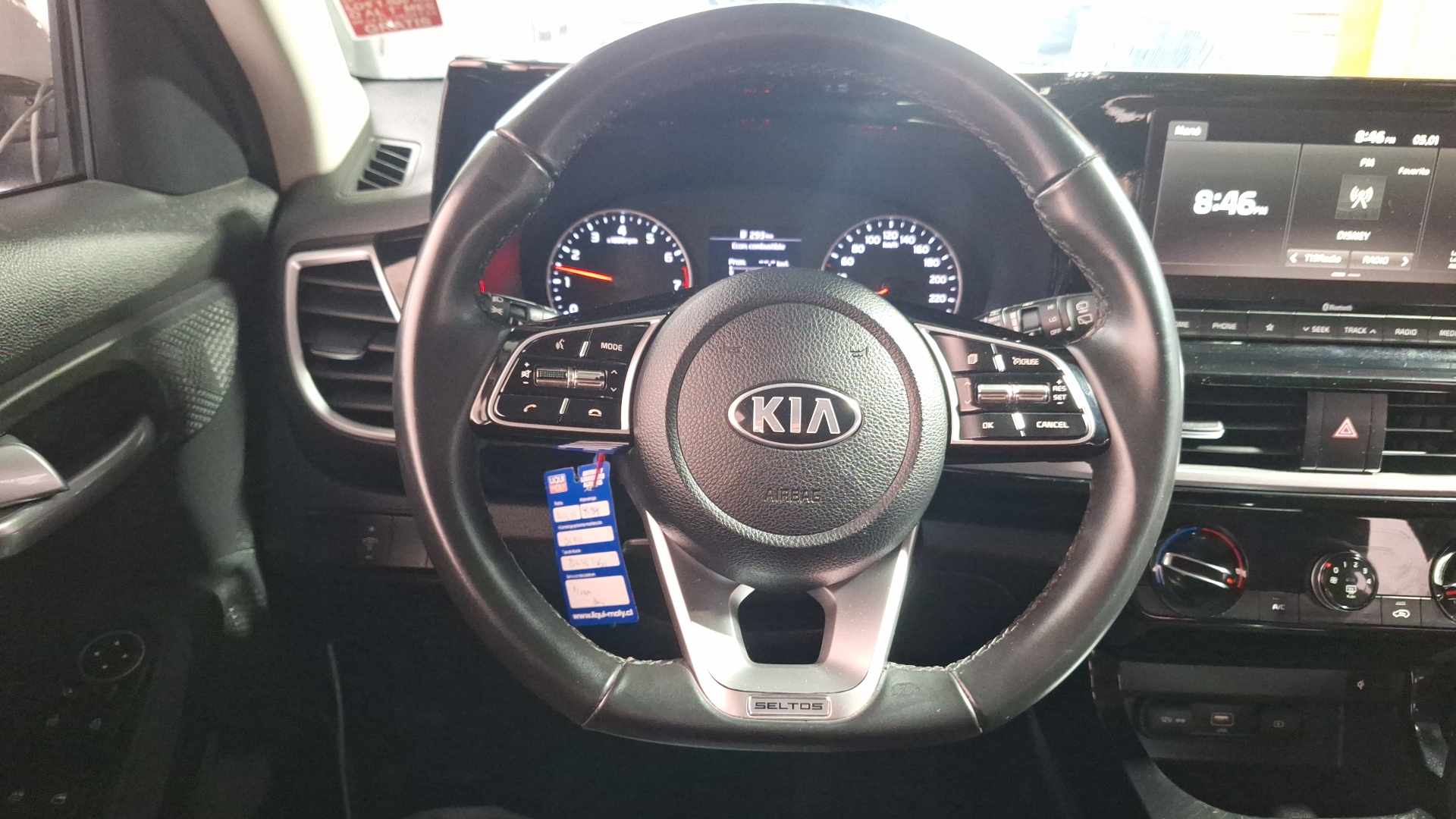 KIA Seltos — foto 8 de 15