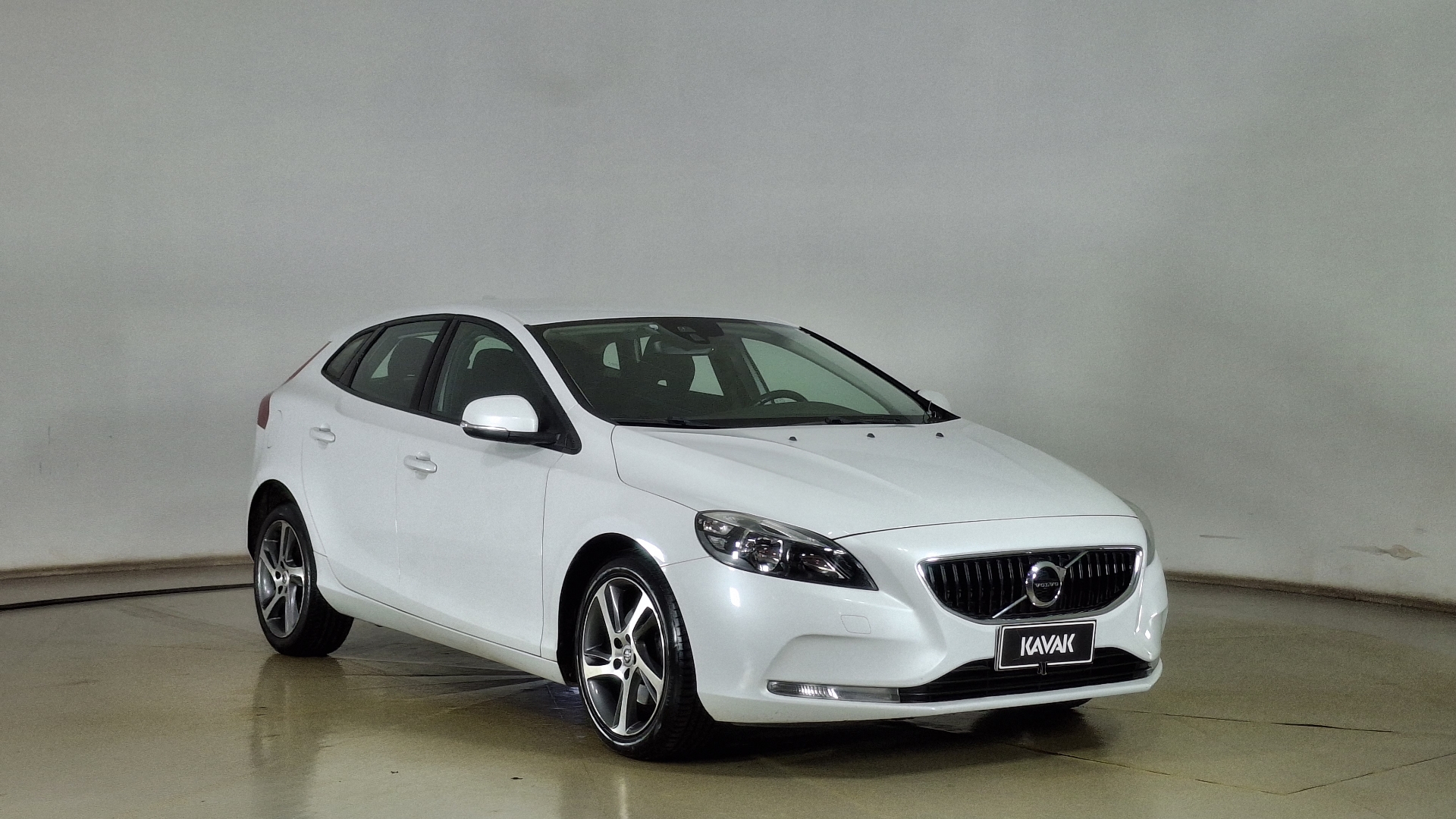 Volvo V40 — foto 3 de 15