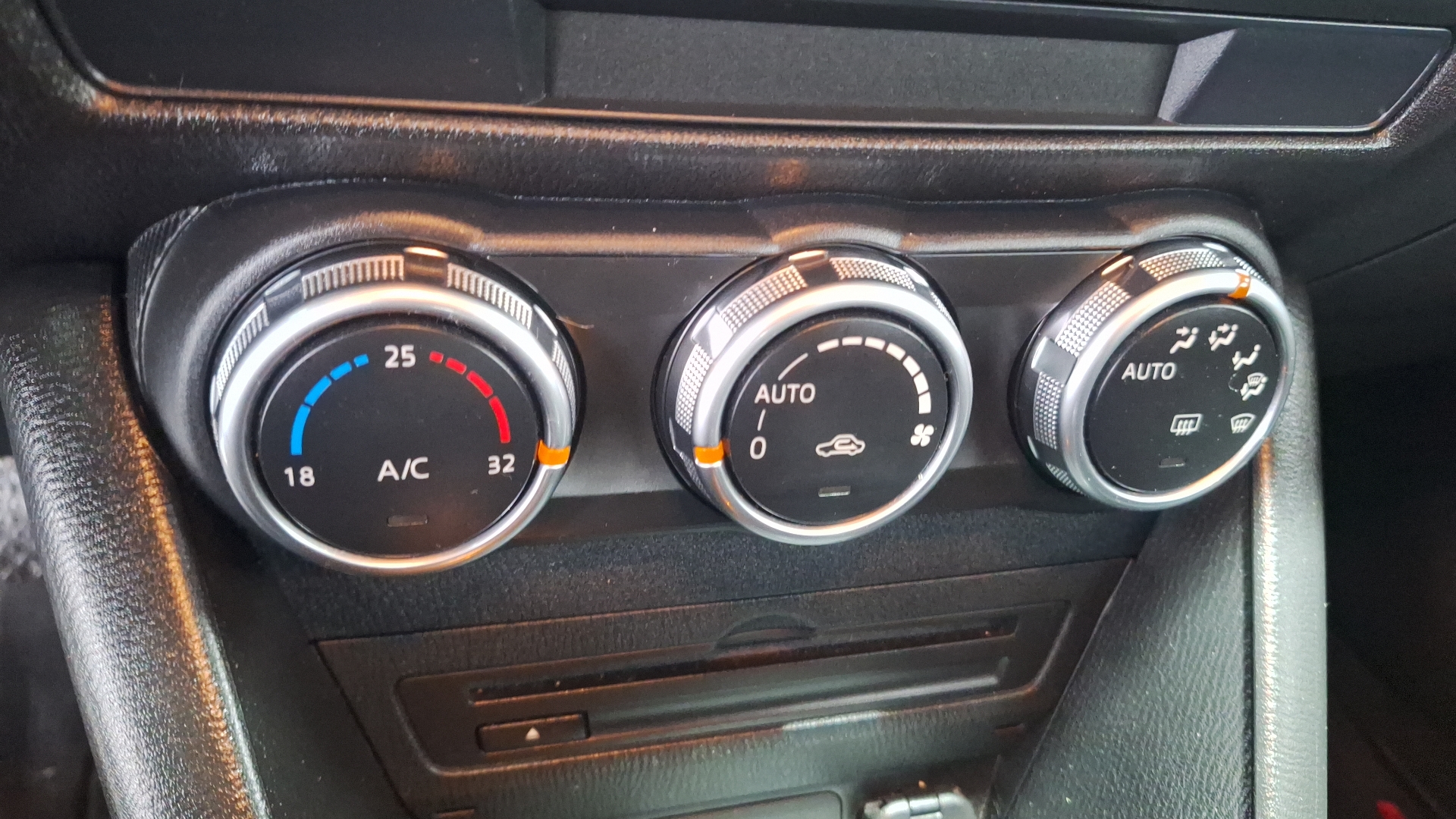 Mazda CX-3 — foto 15 de 15