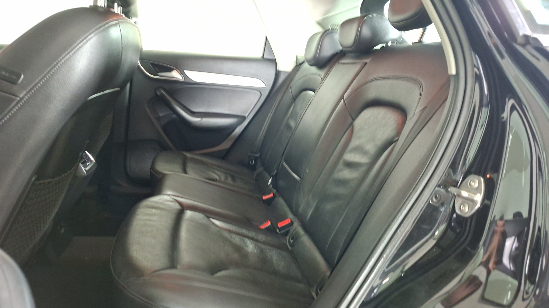 Audi Q3 — foto 15 de 17