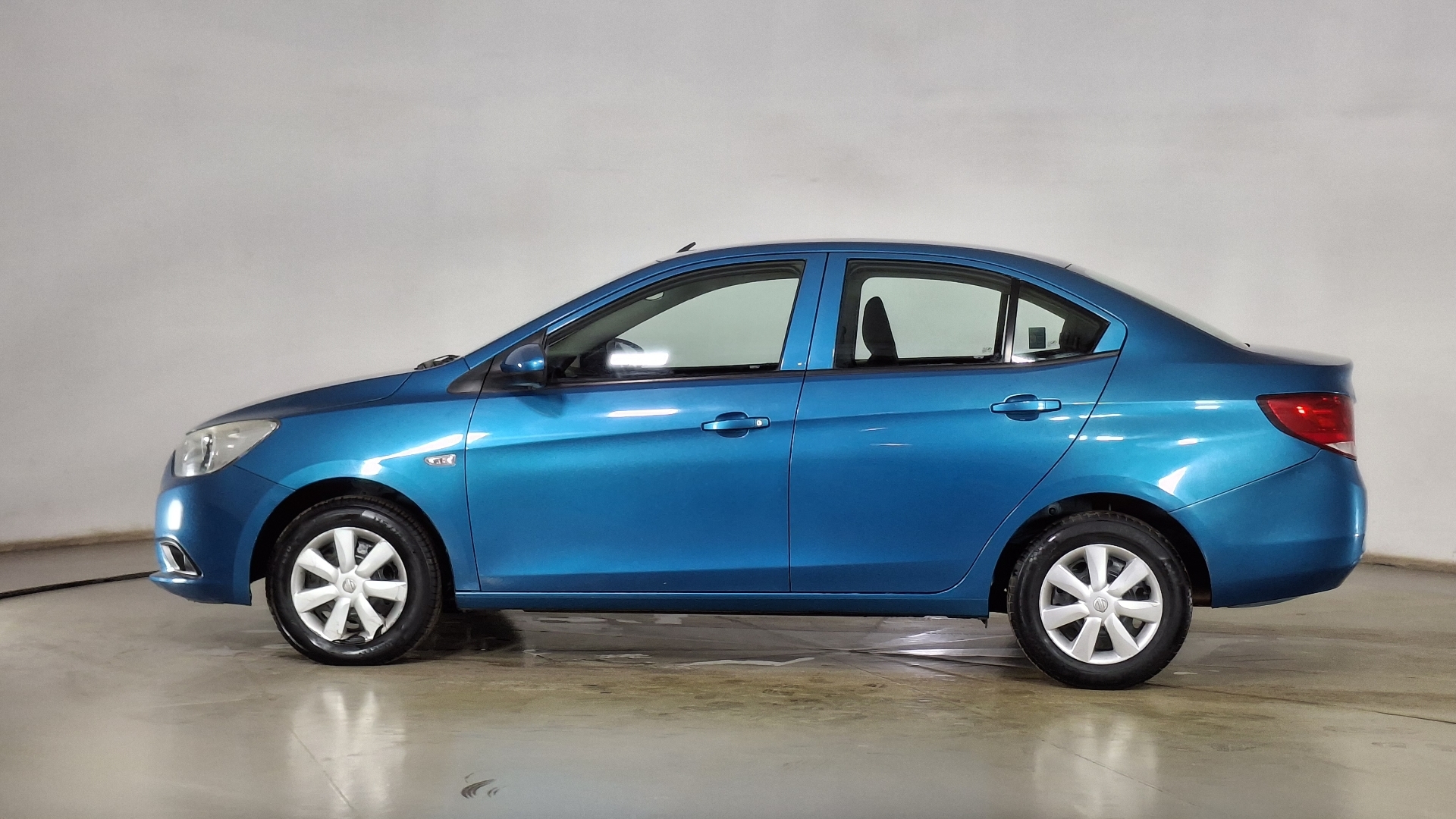 Chevrolet Sail — foto 7 de 15