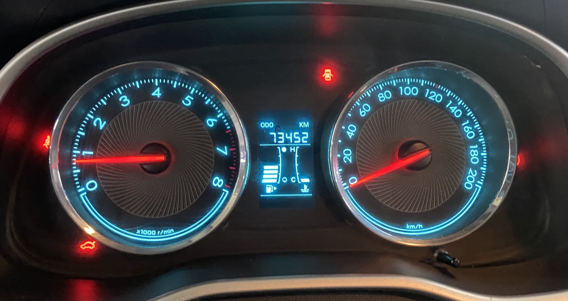 Chevrolet Sail — foto 9 de 15
