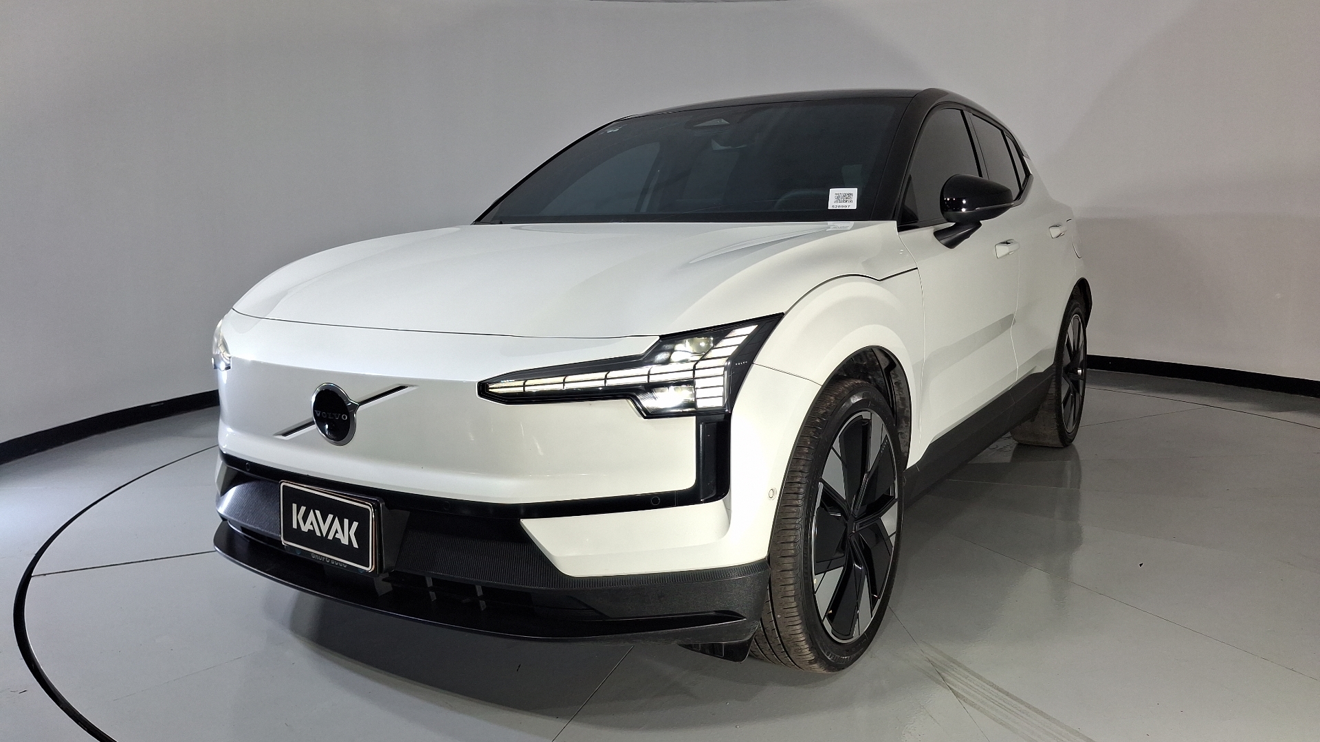Volvo ex30 2024