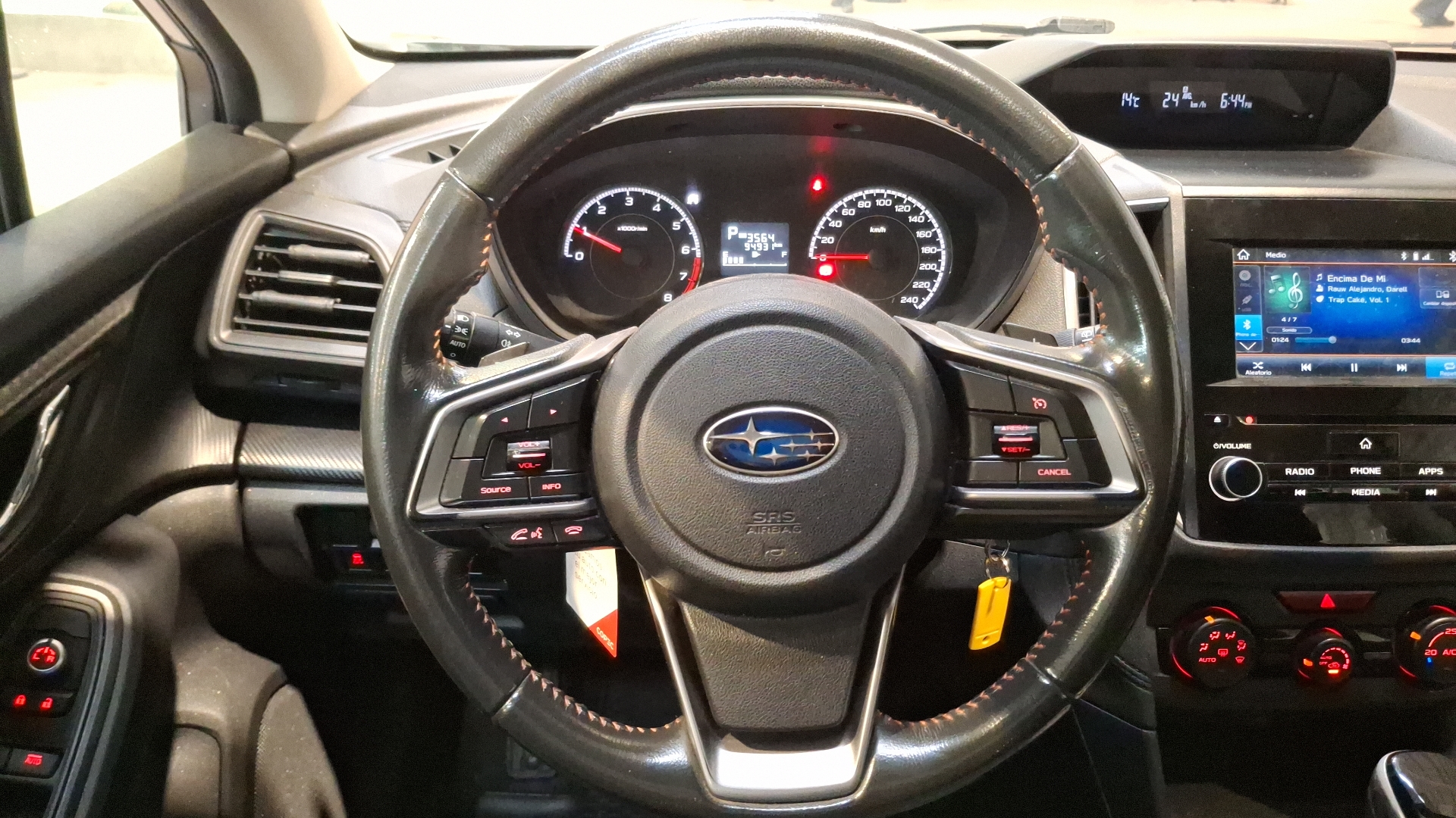 Subaru Xv — foto 8 de 16