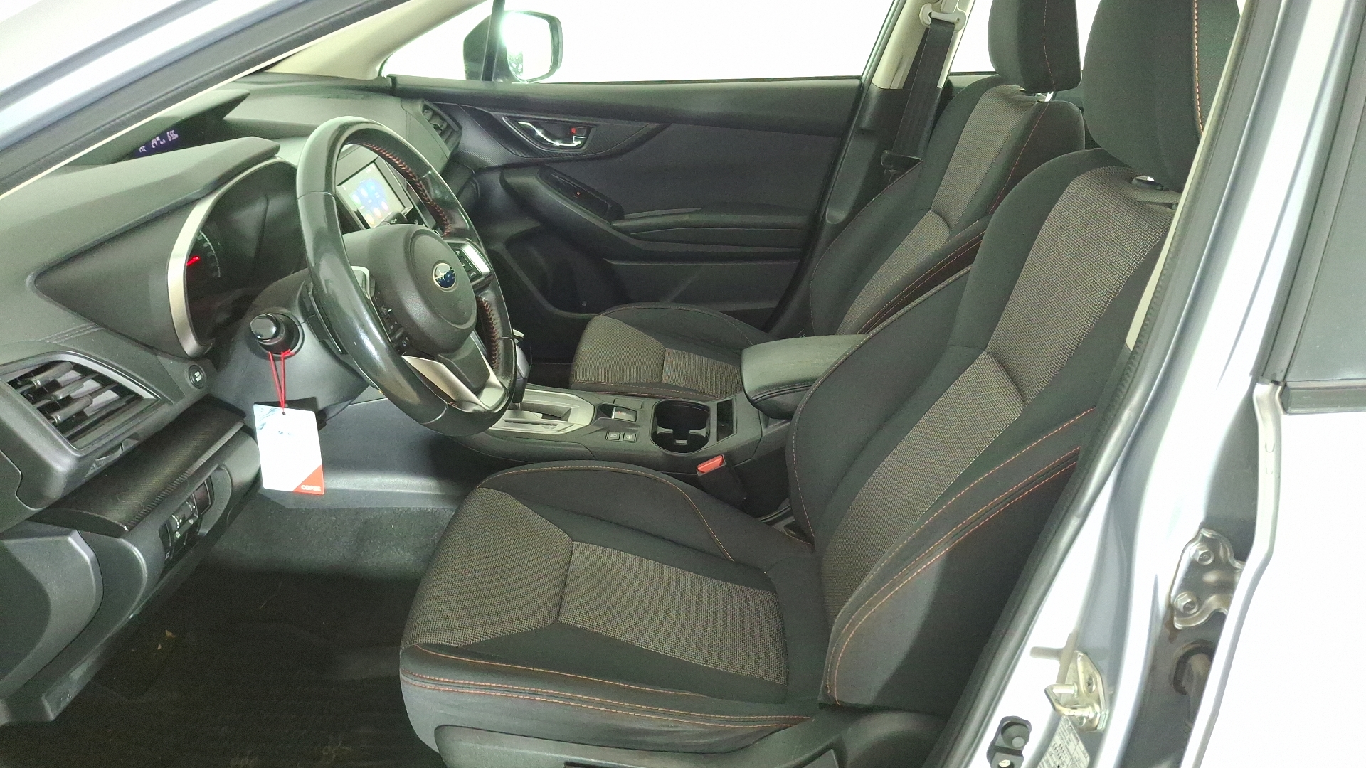 Subaru Xv — foto 13 de 16