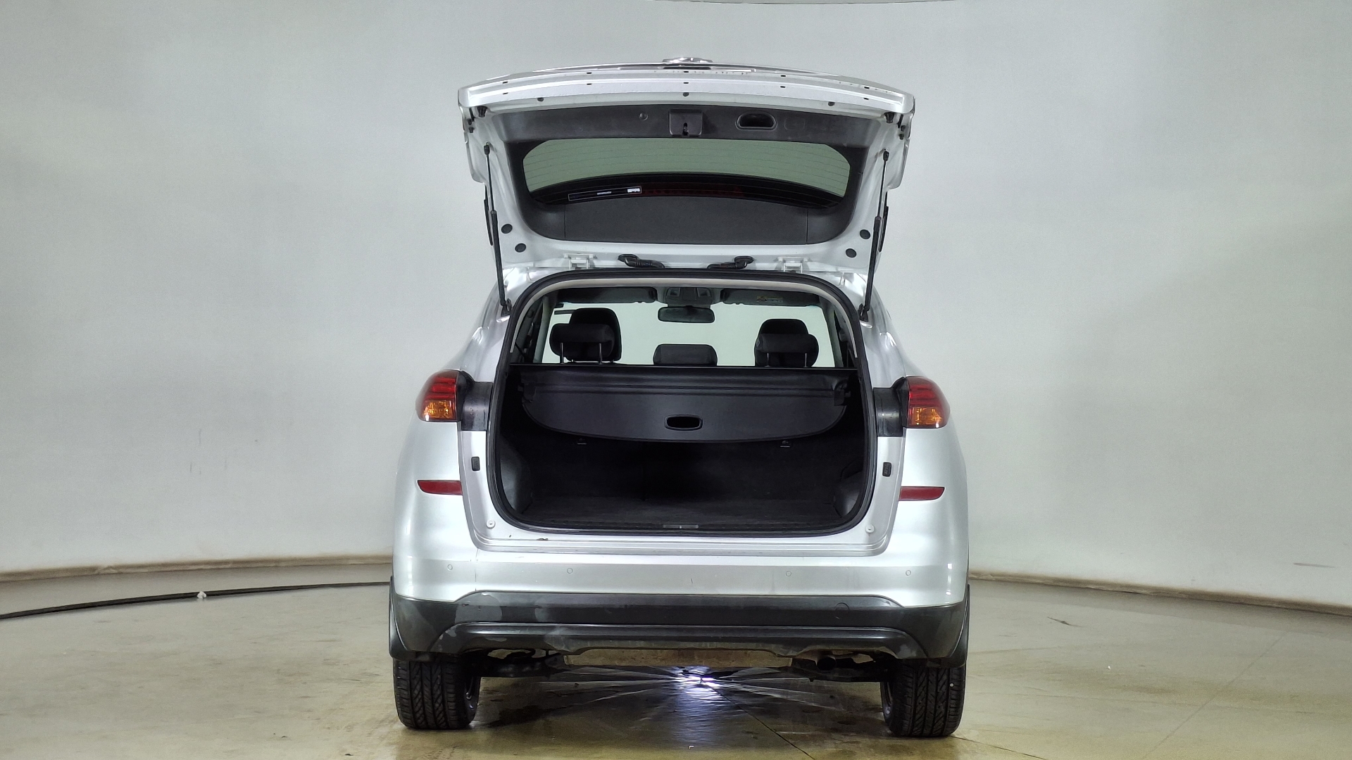Hyundai Tucson — foto 6 de 16