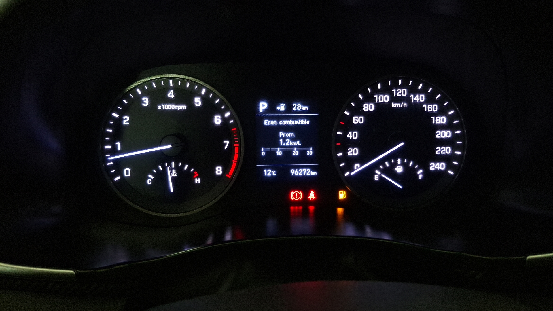 Hyundai Tucson — foto 9 de 16