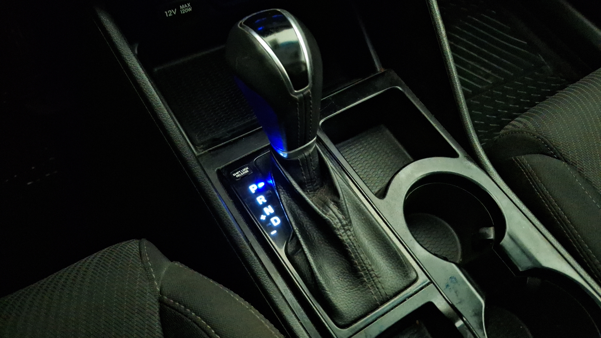 Hyundai Tucson — foto 11 de 16