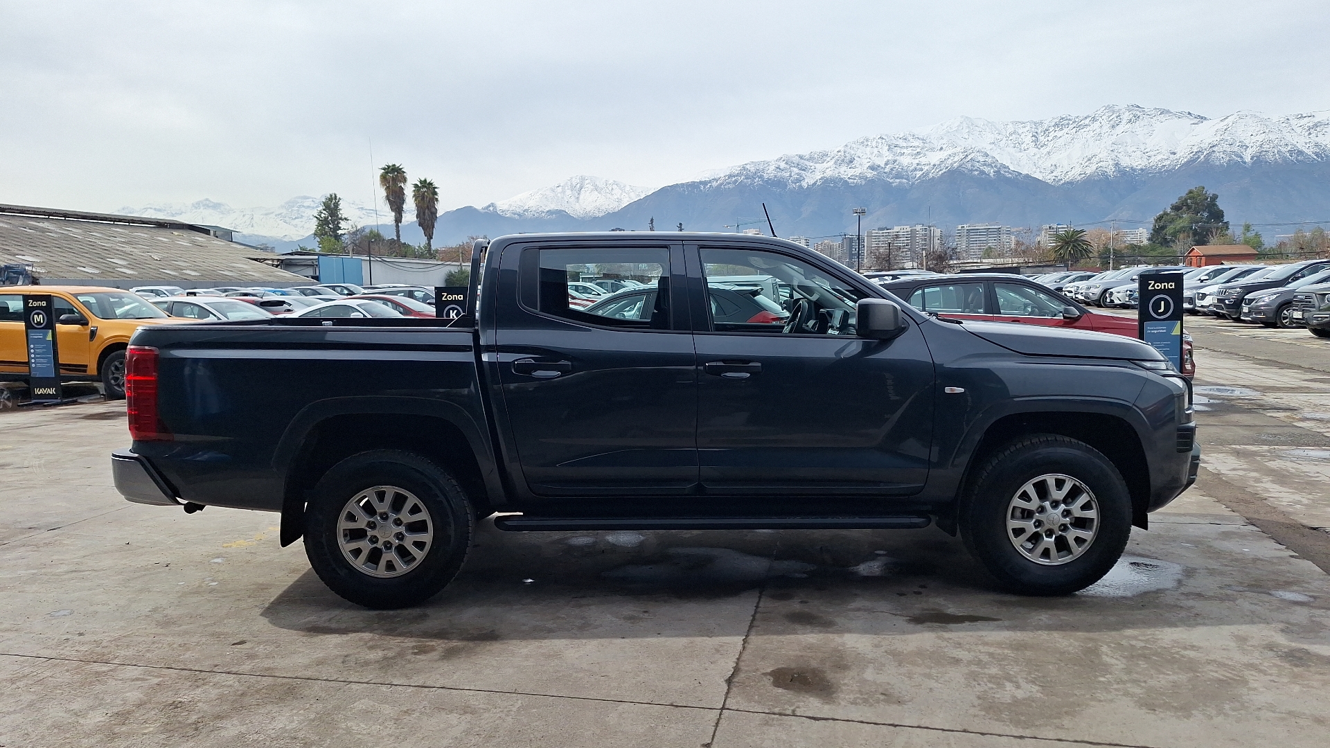 Mitsubishi L200 — foto 5 de 15