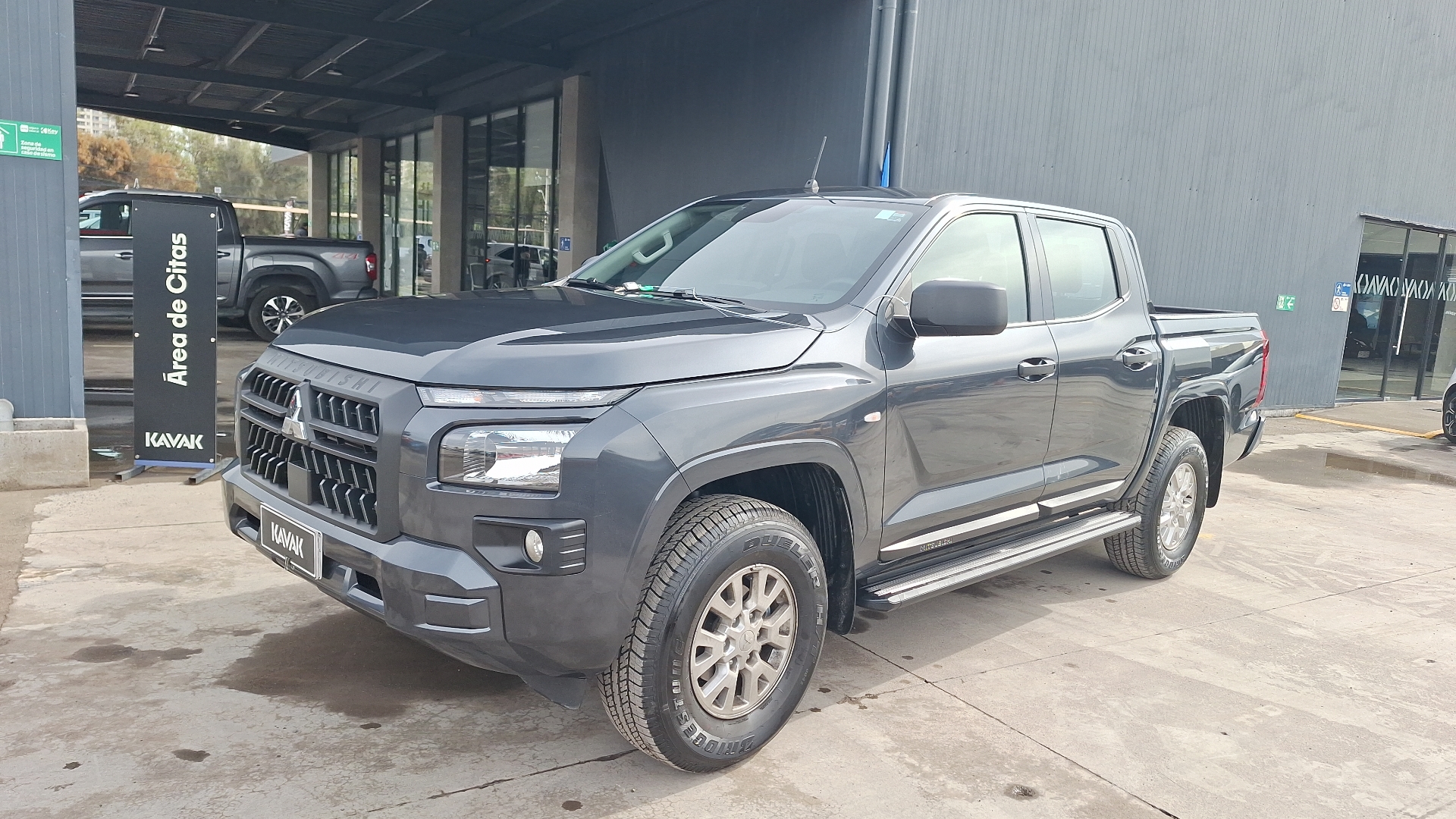 Mitsubishi L200