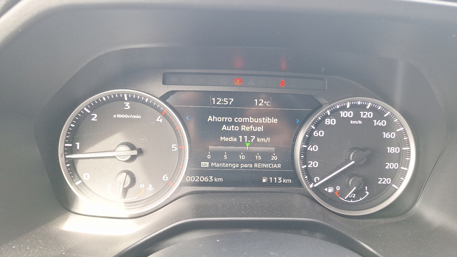 Mitsubishi L200 — foto 9 de 15