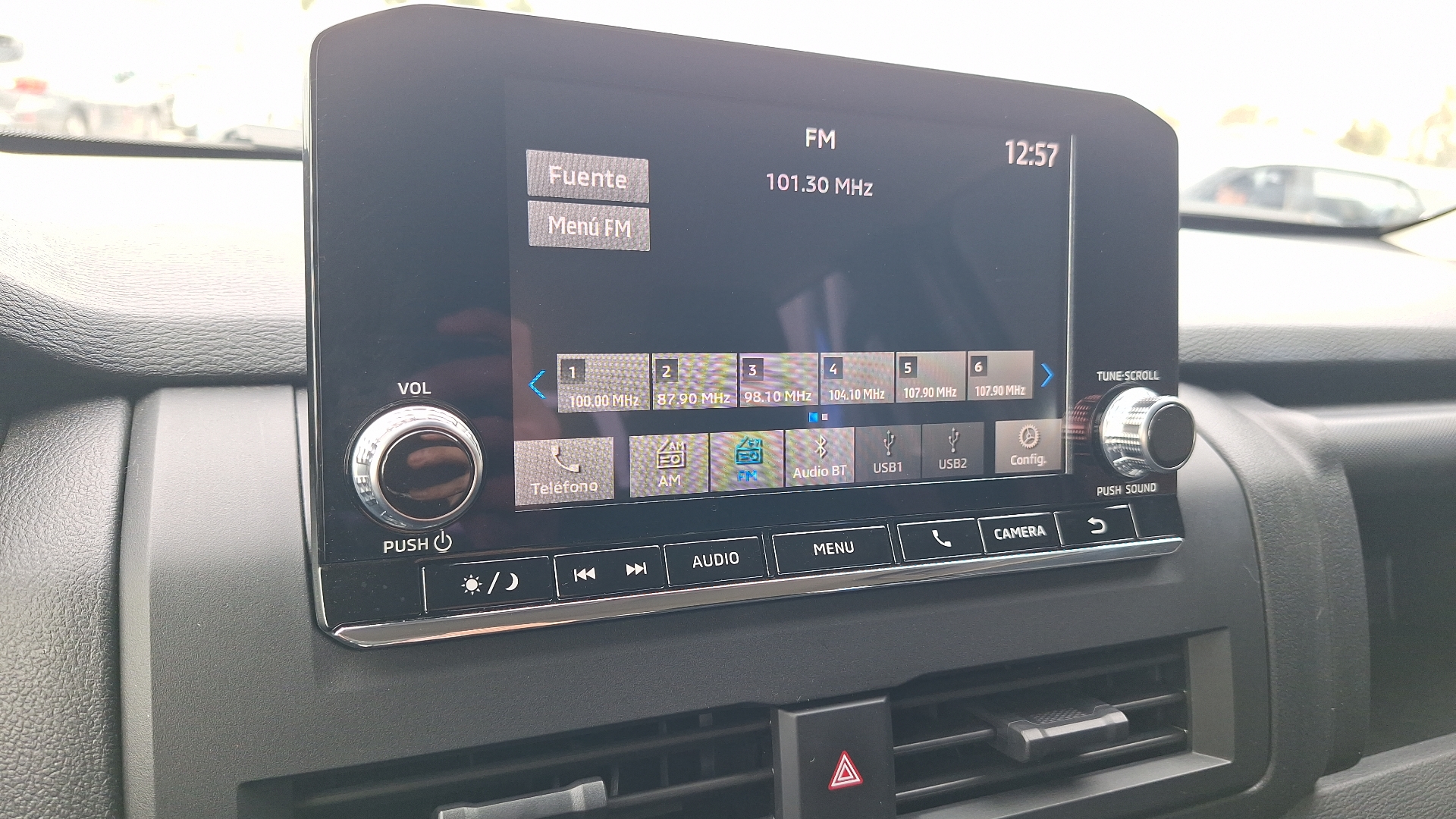 Mitsubishi L200 — foto 12 de 15