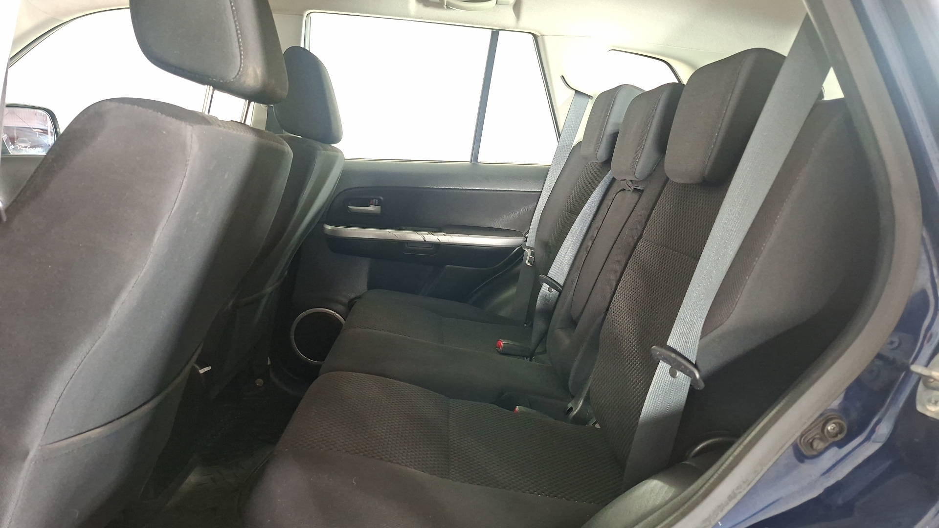 Suzuki Grandnomade — foto 13 de 15