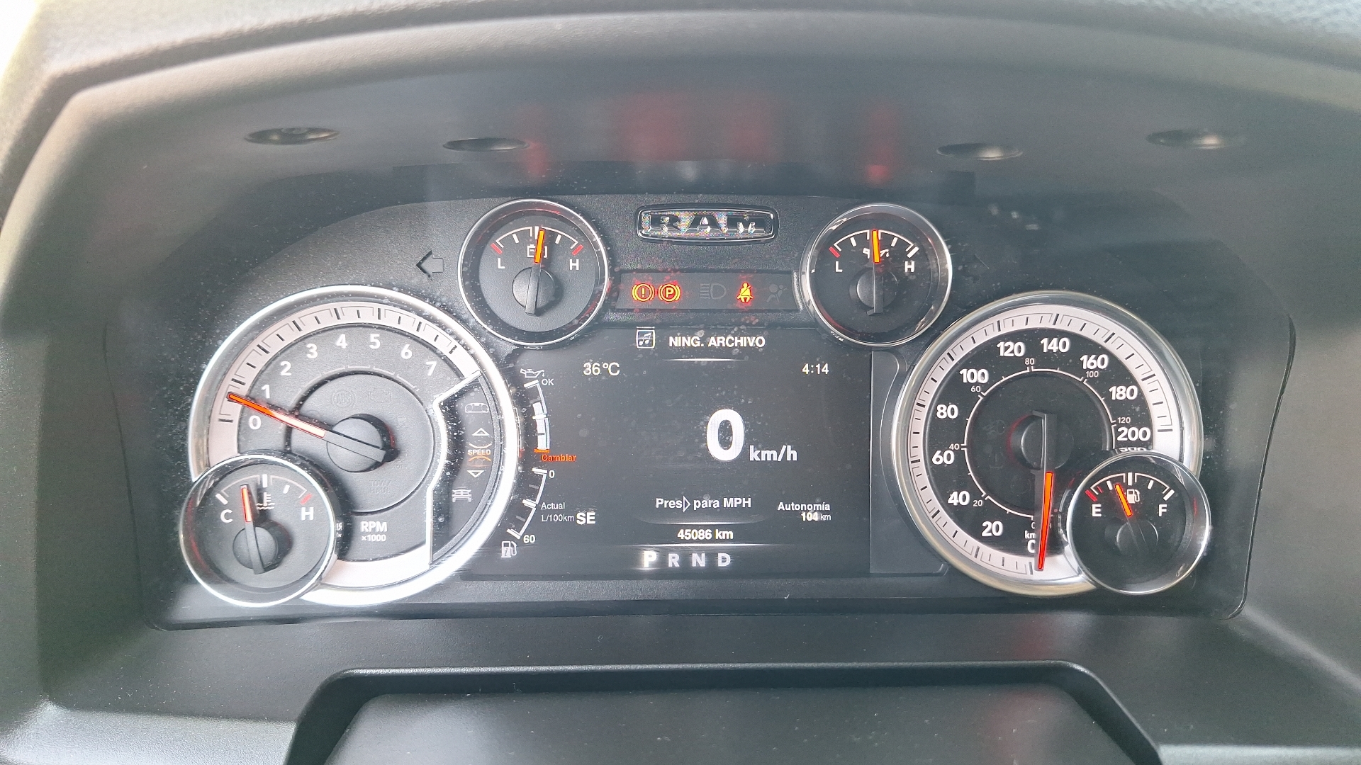 RAM 1500 — foto 9 de 14
