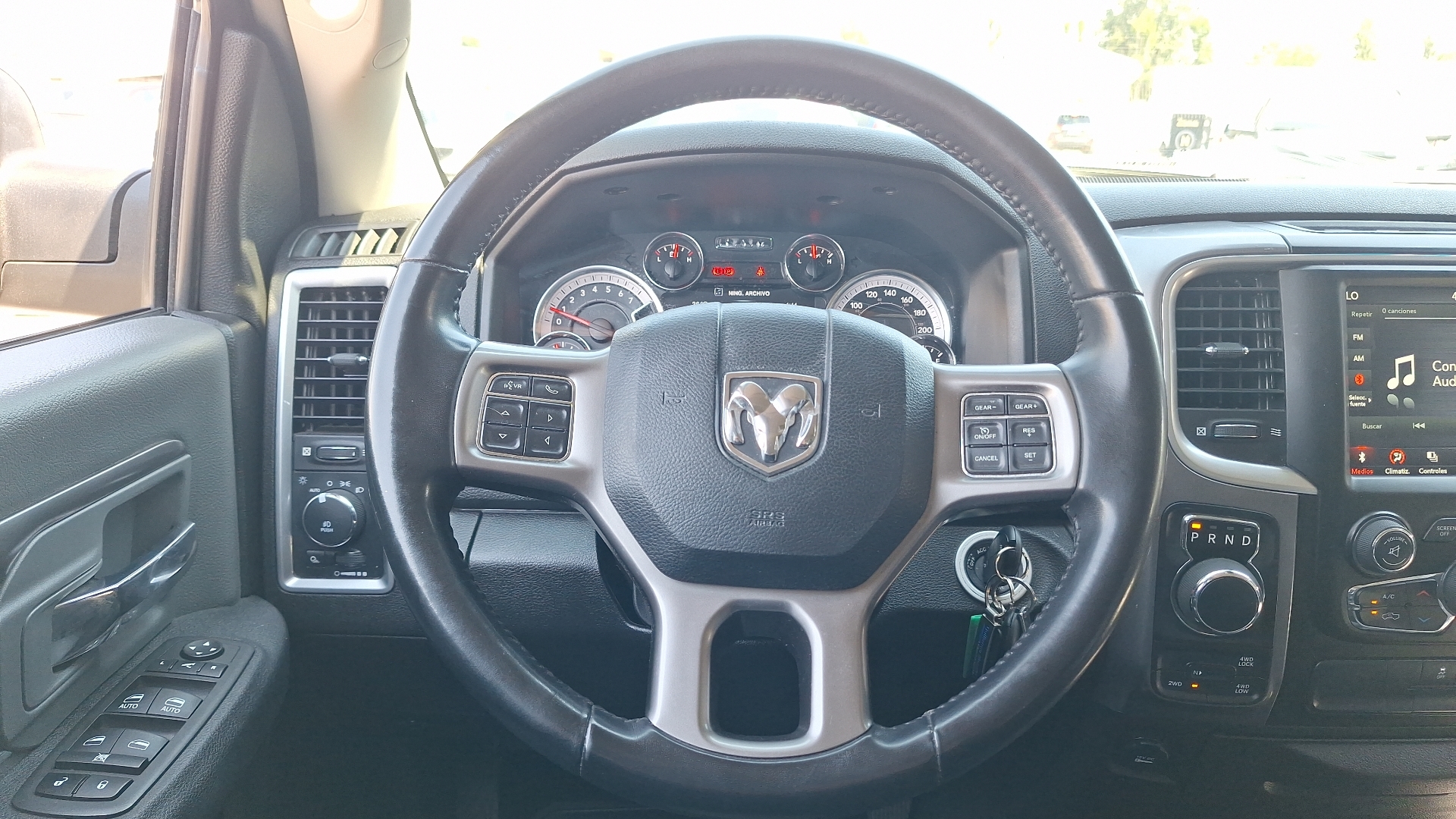 RAM 1500 — foto 8 de 14