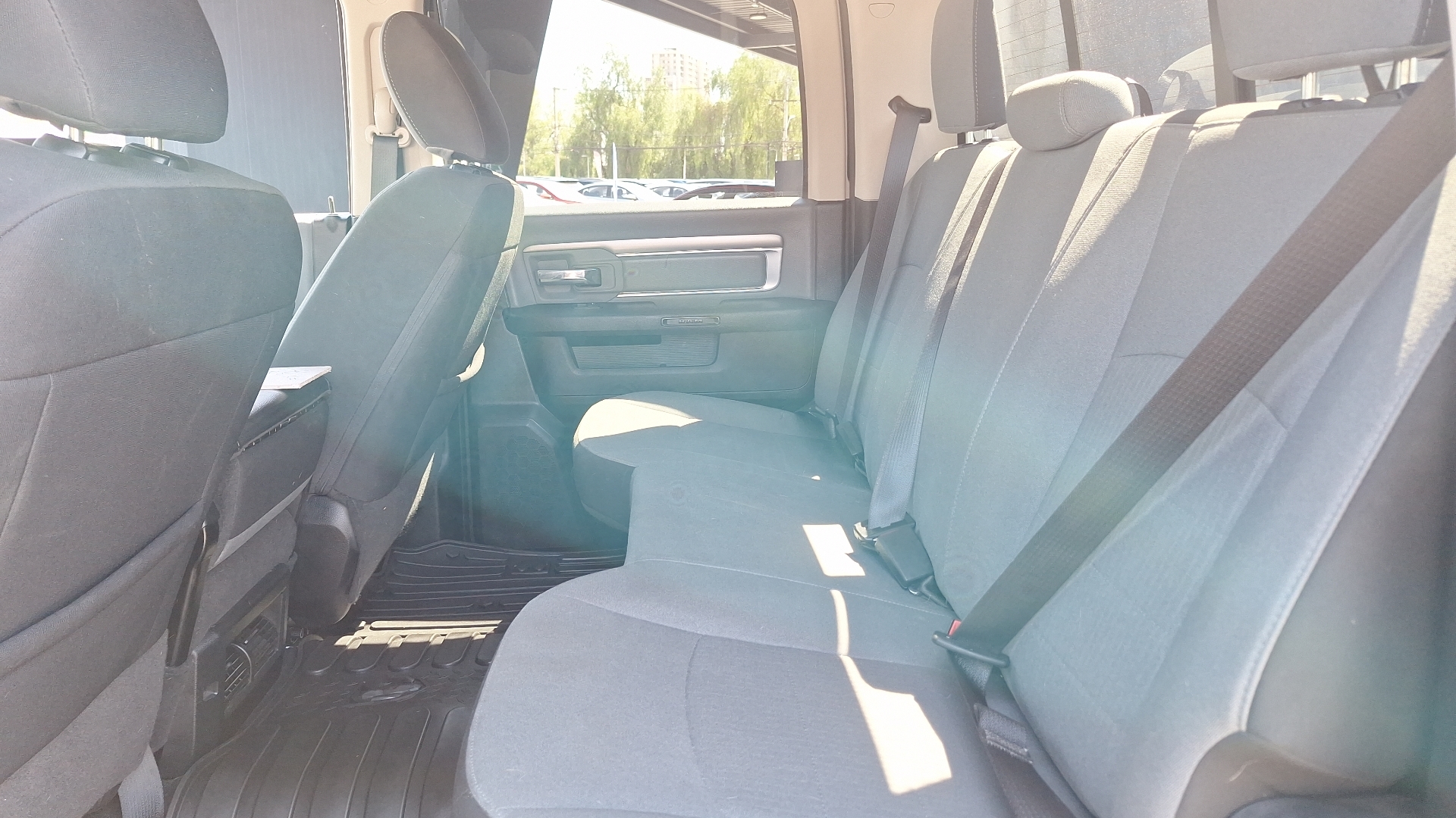 RAM 1500 — foto 13 de 14