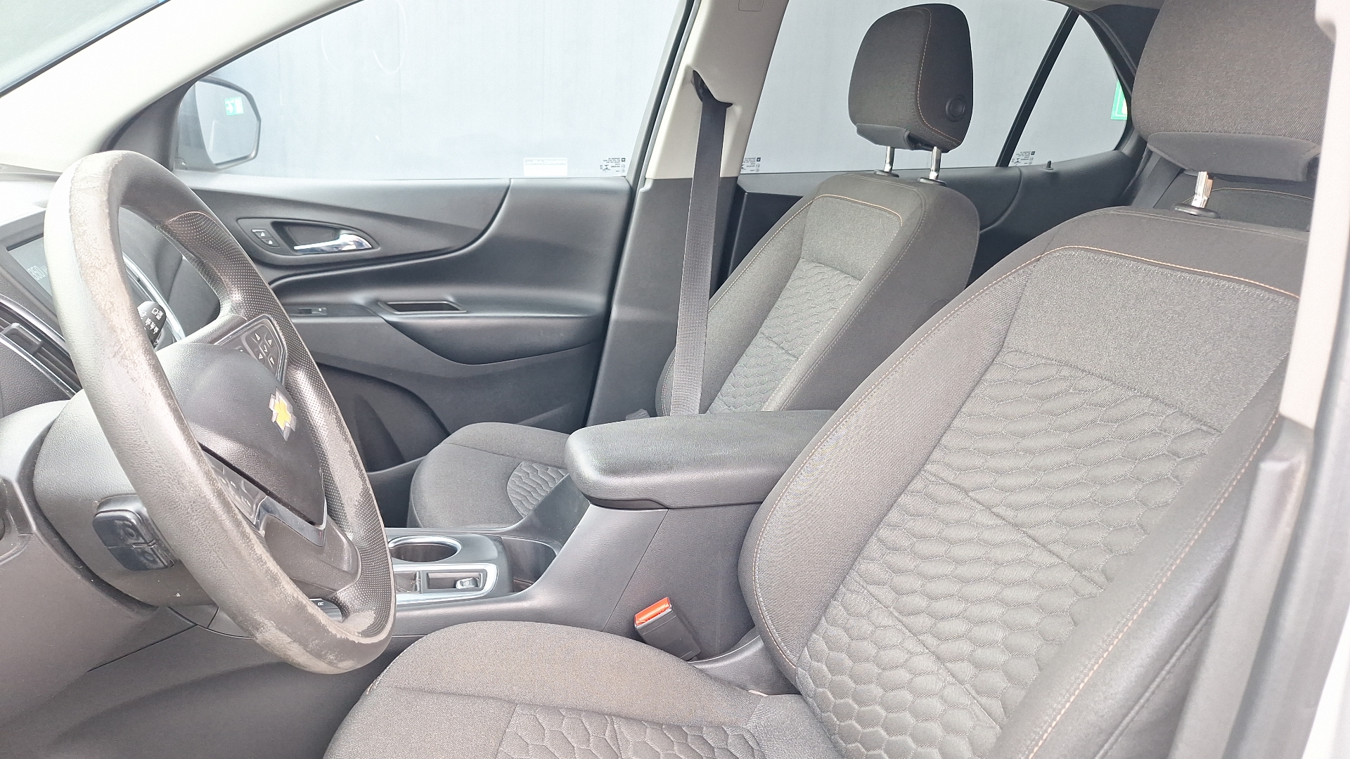 Chevrolet Equinox — foto 14 de 14