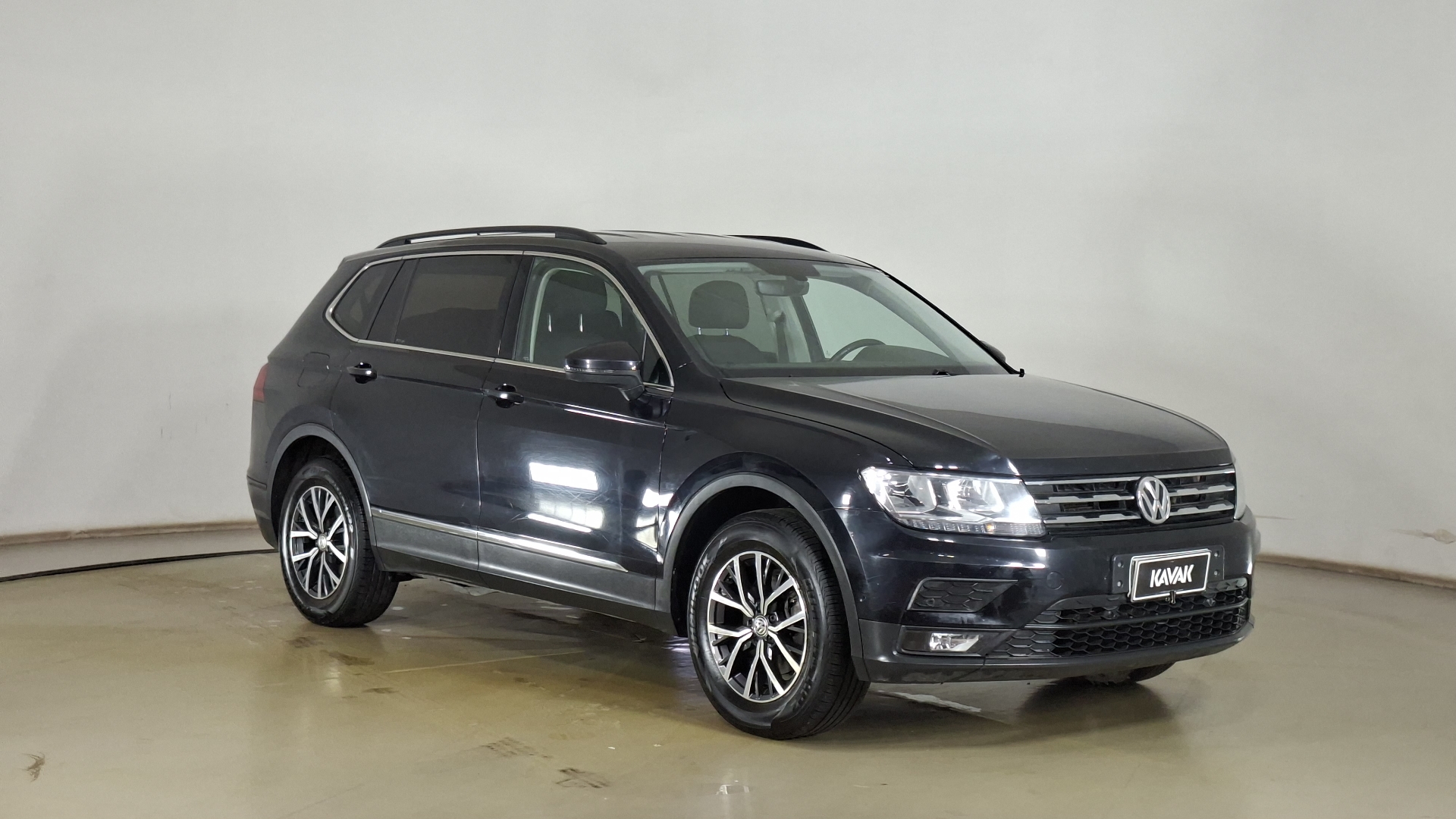 Volkswagen Tiguan — foto 3 de 17