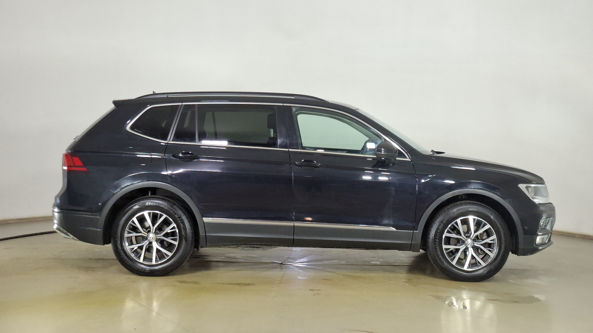 Volkswagen Tiguan — foto 4 de 17