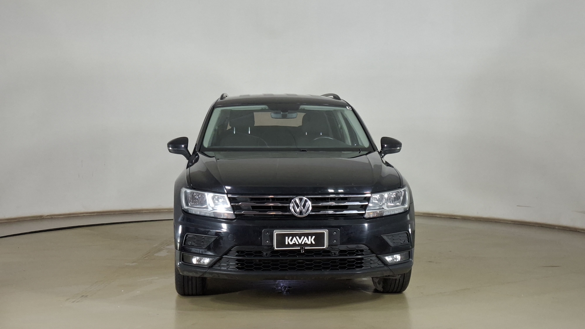 Volkswagen Tiguan — foto 2 de 17
