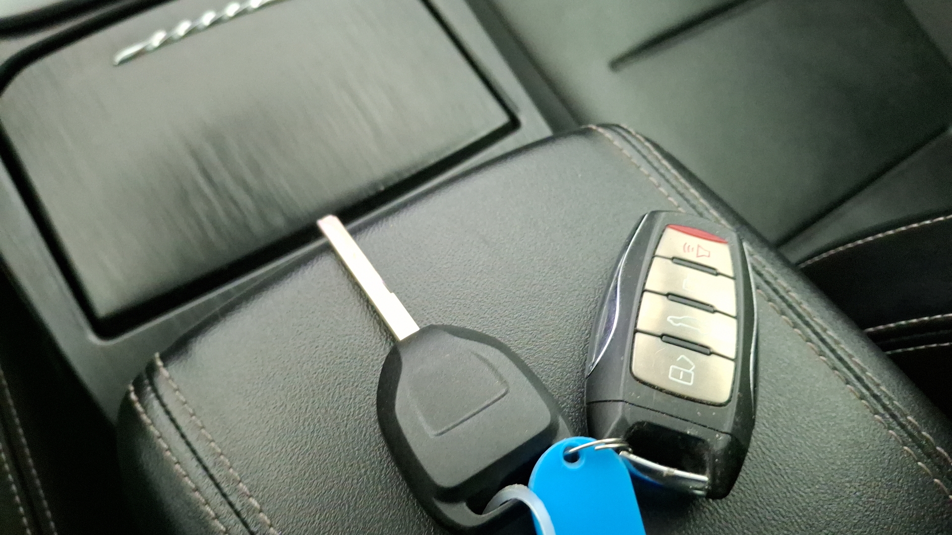 Haval Jolion — foto 16 de 16