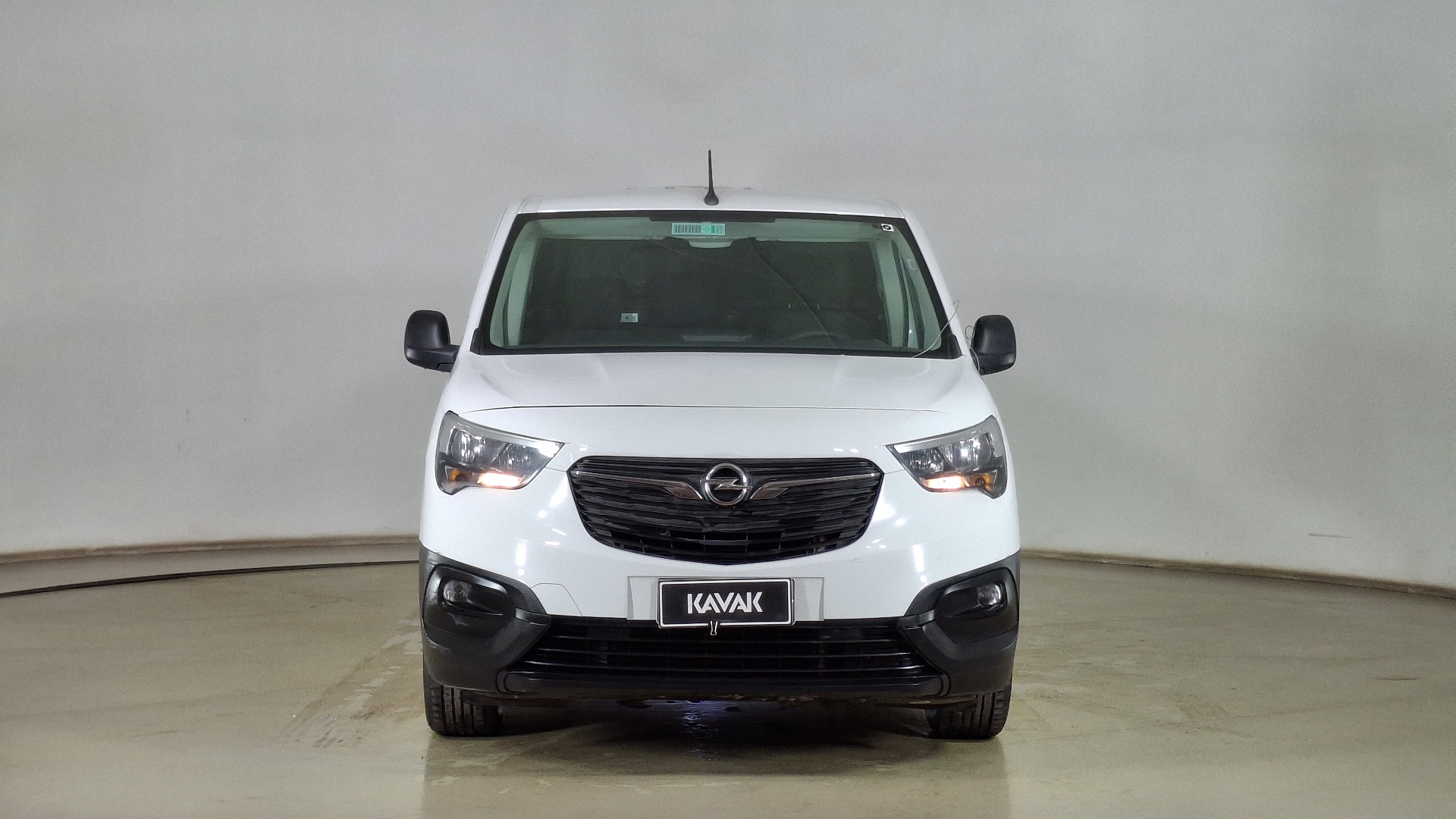 Opel Combo — foto 2 de 14