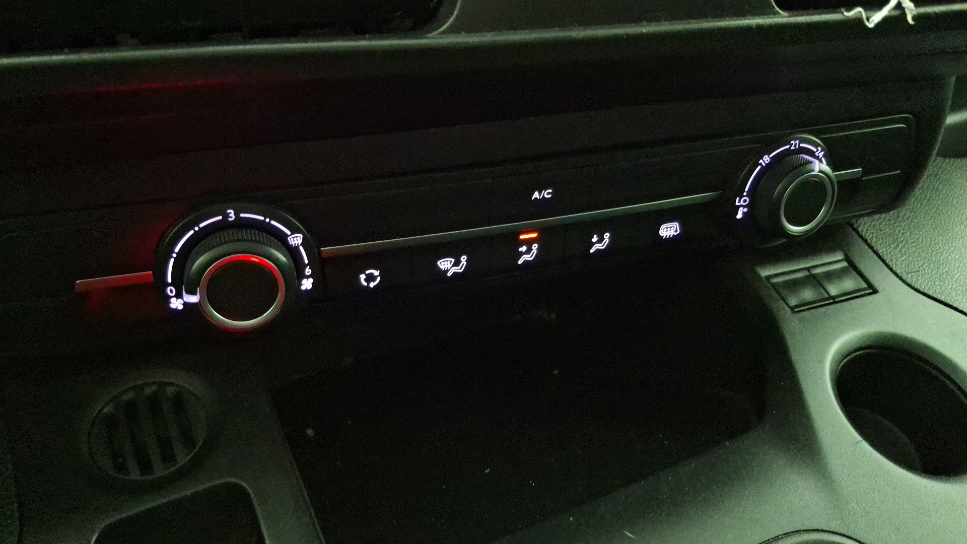 Opel Combo — foto 14 de 14