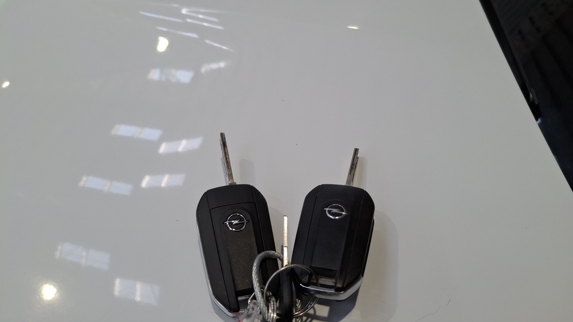 Opel Combo — foto 13 de 14