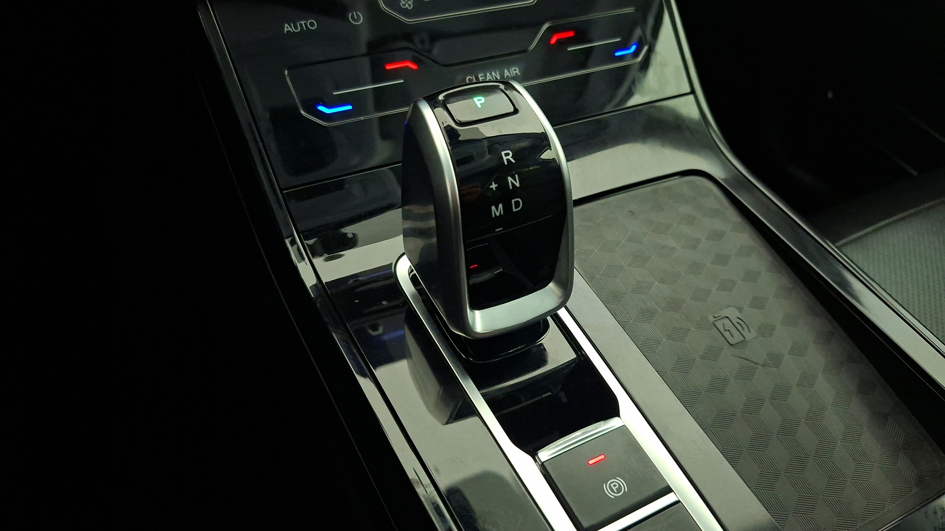 Chery Tiggo 7 Pro — foto 12 de 18