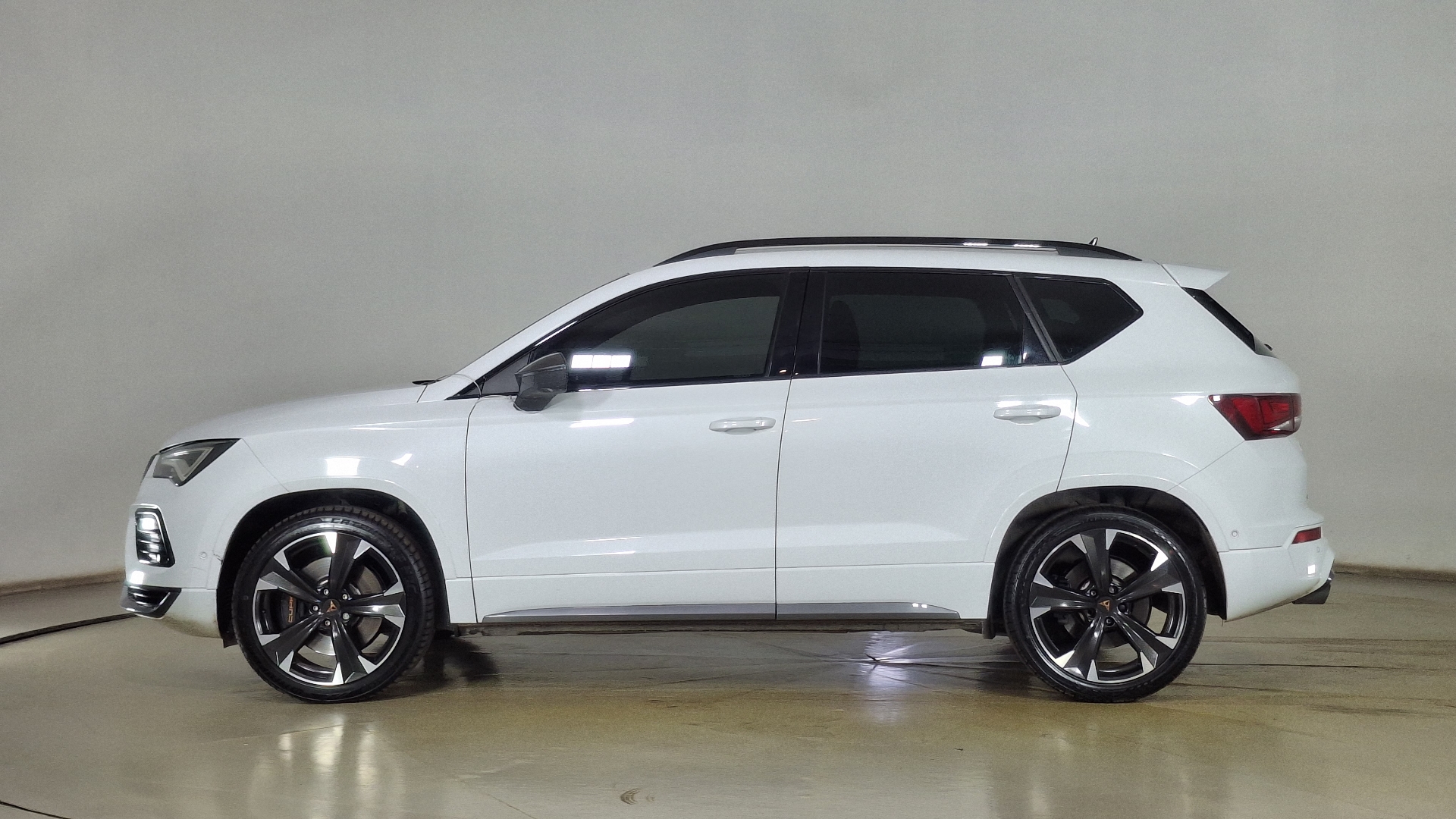 Cupra Ateca — foto 7 de 17