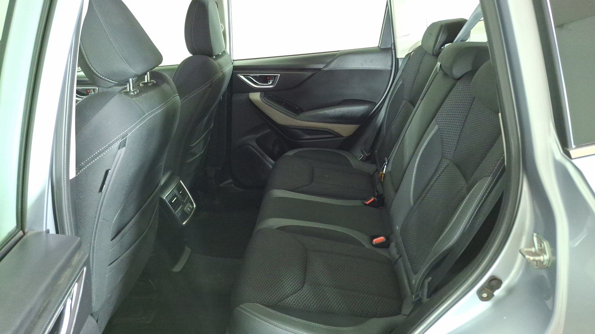 Subaru Forester — foto 14 de 16